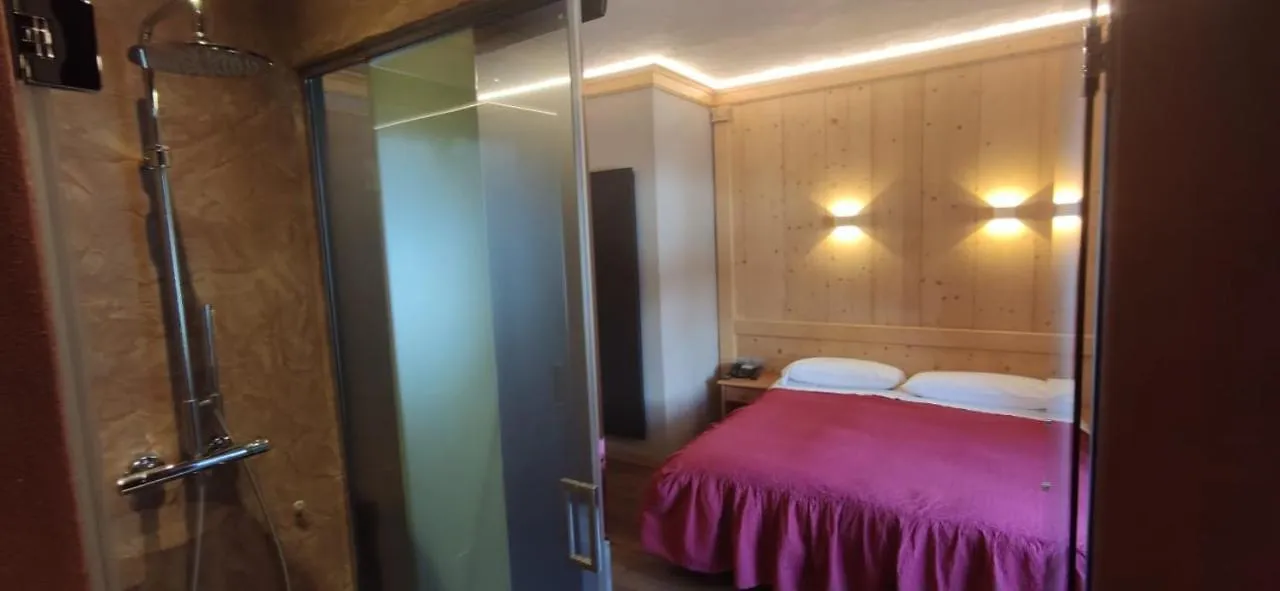 מיזורינה Albergo Chalet Lago Antorno 2*,  איטליה